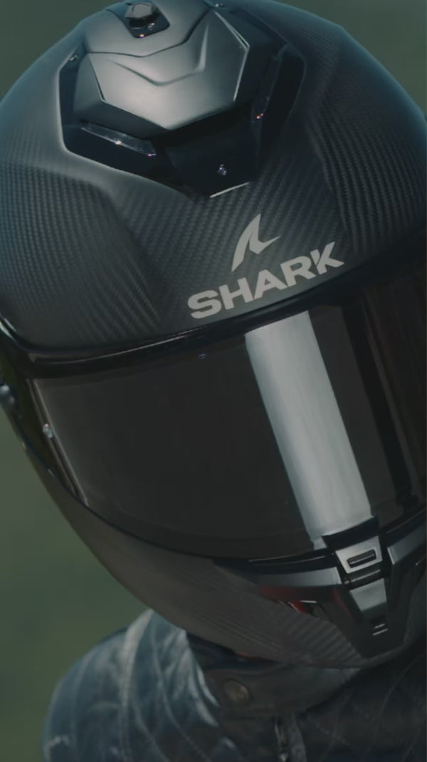 SPARTAN GT PRO CARBON Skin Matte Carbon Matte – Shark Helmets